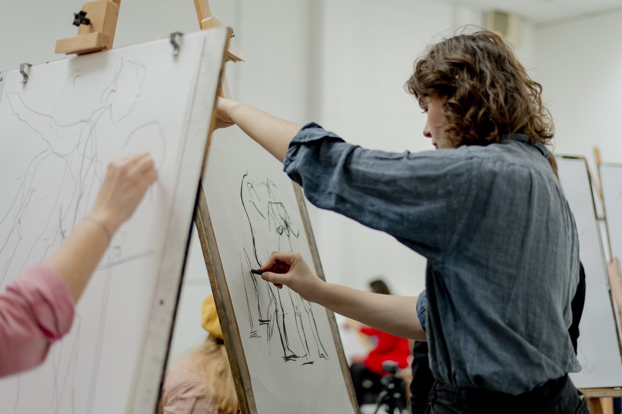 Online Course - The Art of Sketching: Transform Your Doodles into Art  (Mattias Adolfsson) | Domestika
